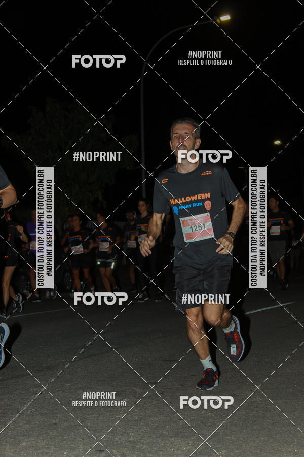Buy your photos of the eventHalloween Run on Fotop