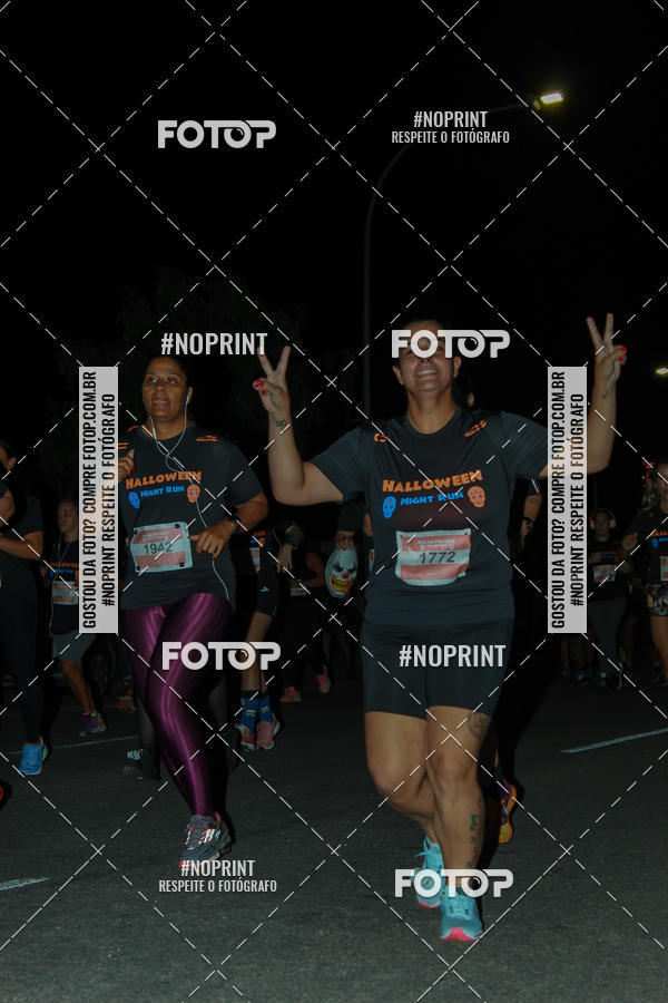 Buy your photos of the eventHalloween Run on Fotop