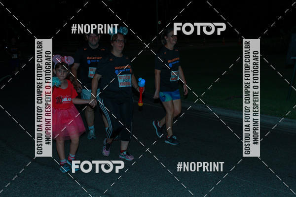 Buy your photos of the eventHalloween Run on Fotop