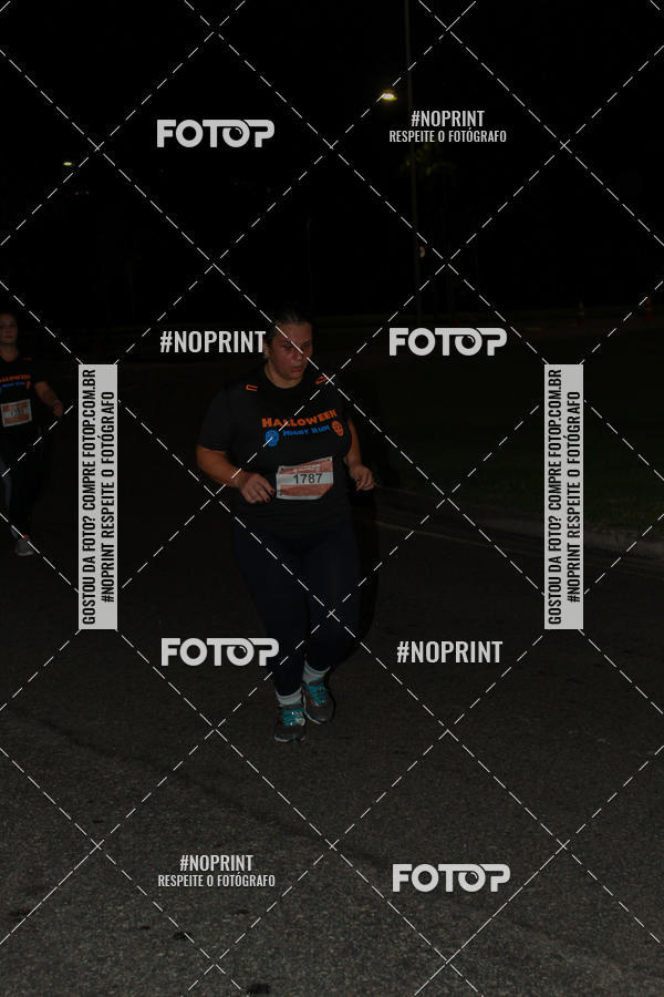 Buy your photos of the eventHalloween Run on Fotop