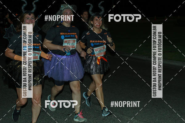 Buy your photos of the eventHalloween Run on Fotop