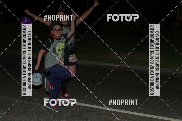 Buy your photos of the eventHalloween Run on Fotop