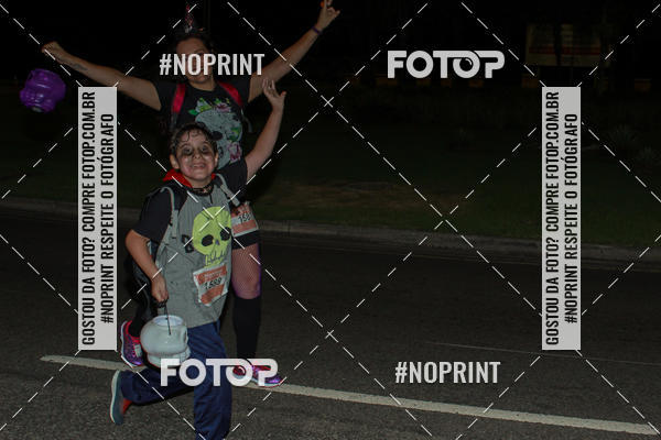 Buy your photos of the eventHalloween Run on Fotop