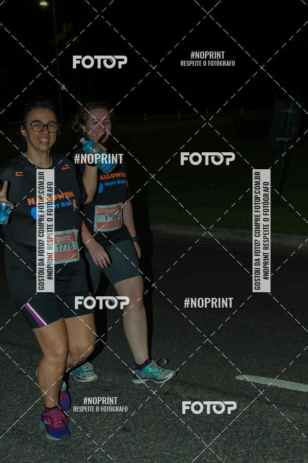Buy your photos of the eventHalloween Run on Fotop