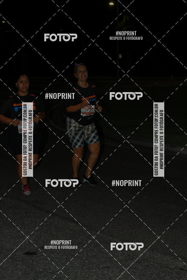 Buy your photos of the eventHalloween Run on Fotop