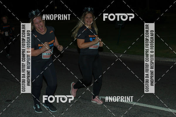 Buy your photos of the eventHalloween Run on Fotop
