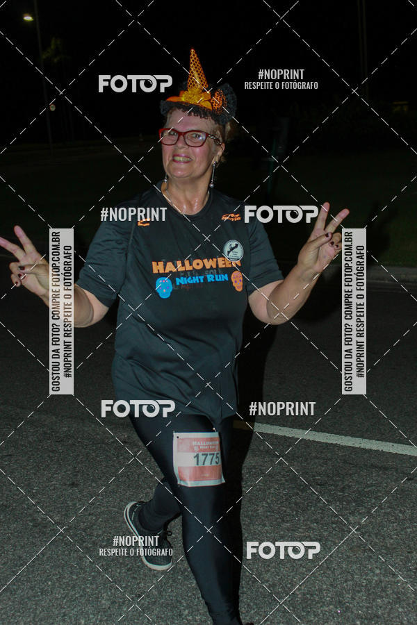 Buy your photos of the eventHalloween Run on Fotop