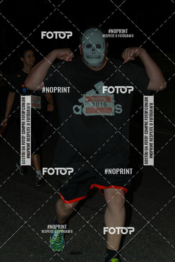 Buy your photos of the eventHalloween Run on Fotop