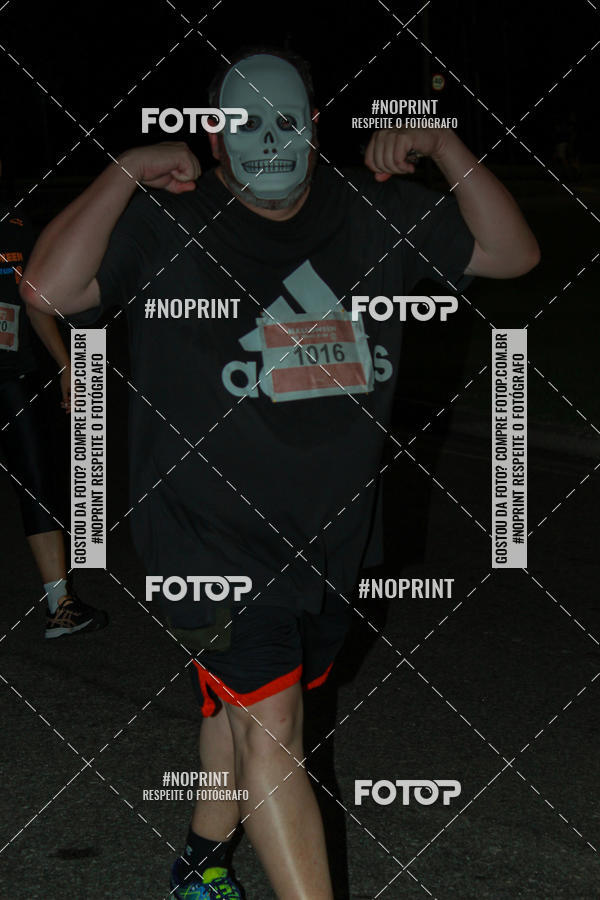 Buy your photos of the eventHalloween Run on Fotop