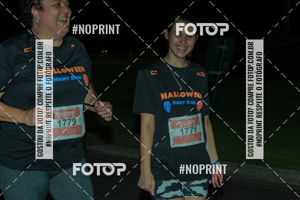 Buy your photos of the eventHalloween Run on Fotop