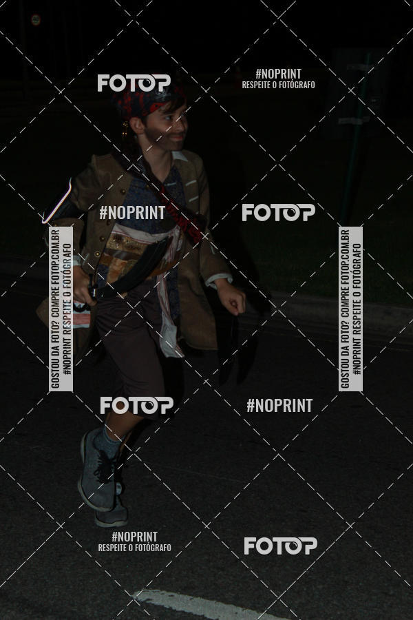 Buy your photos of the eventHalloween Run on Fotop