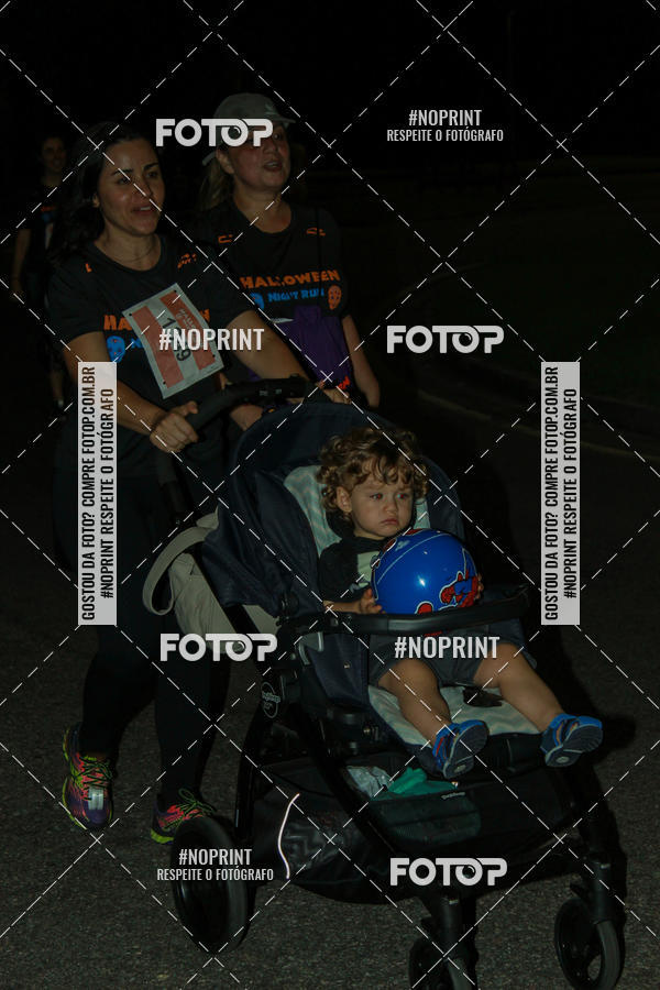 Buy your photos of the eventHalloween Run on Fotop
