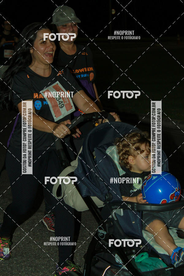 Buy your photos of the eventHalloween Run on Fotop