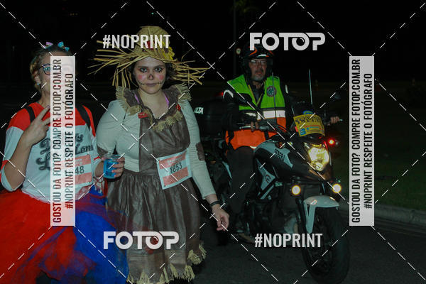 Buy your photos of the eventHalloween Run on Fotop