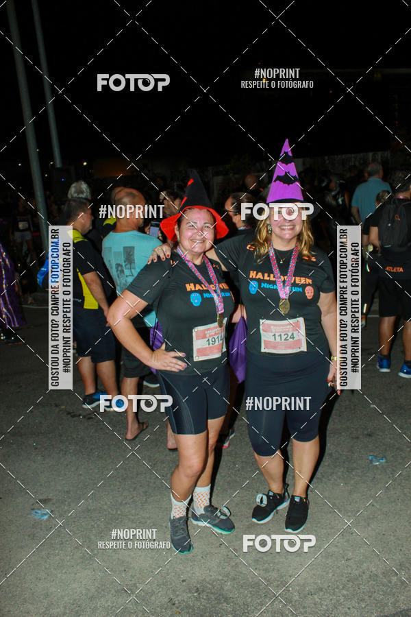 Buy your photos of the eventHalloween Run on Fotop