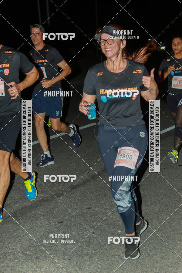 Buy your photos of the eventHalloween Run on Fotop