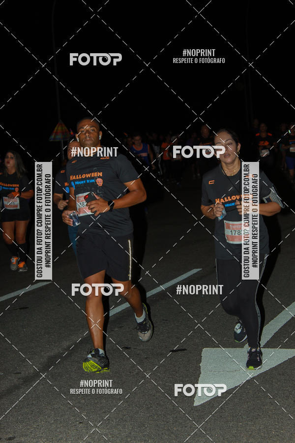 Buy your photos of the eventHalloween Run on Fotop
