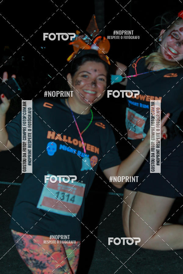 Buy your photos of the eventHalloween Run on Fotop