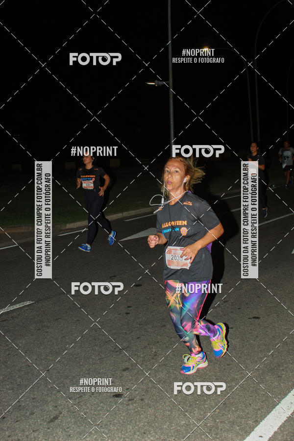 Buy your photos of the eventHalloween Run on Fotop