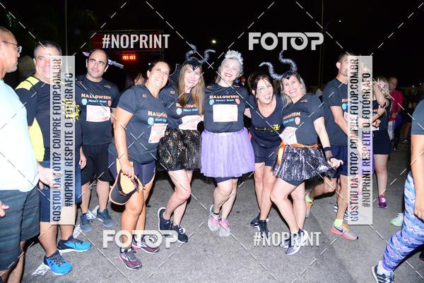 Buy your photos of the eventHalloween Run on Fotop