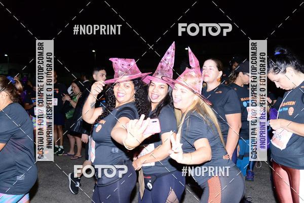 Buy your photos of the eventHalloween Run on Fotop