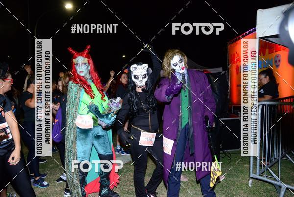 Buy your photos of the eventHalloween Run on Fotop
