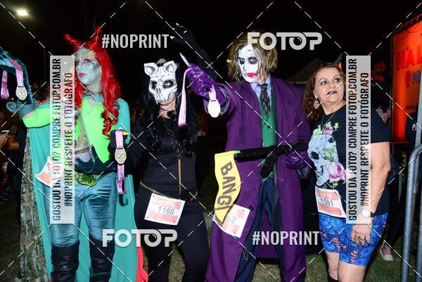 Buy your photos of the eventHalloween Run on Fotop