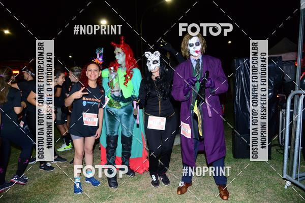 Buy your photos of the eventHalloween Run on Fotop