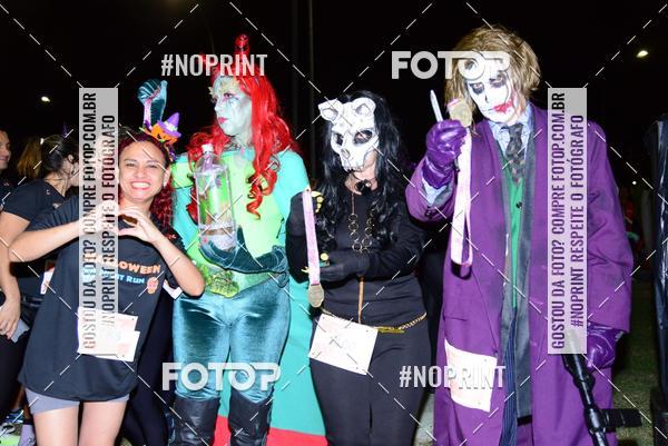 Buy your photos of the eventHalloween Run on Fotop