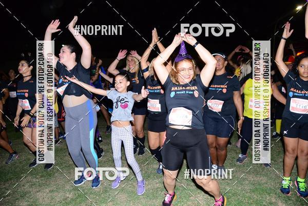 Buy your photos of the eventHalloween Run on Fotop