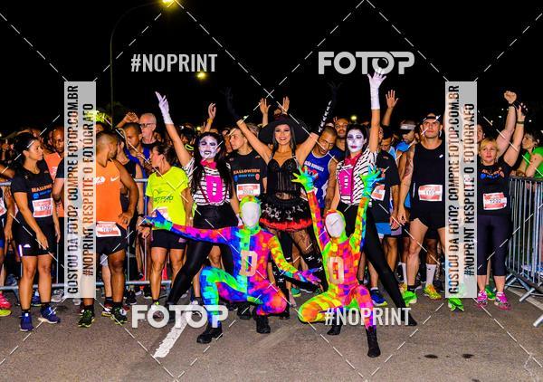 Buy your photos of the eventHalloween Run on Fotop