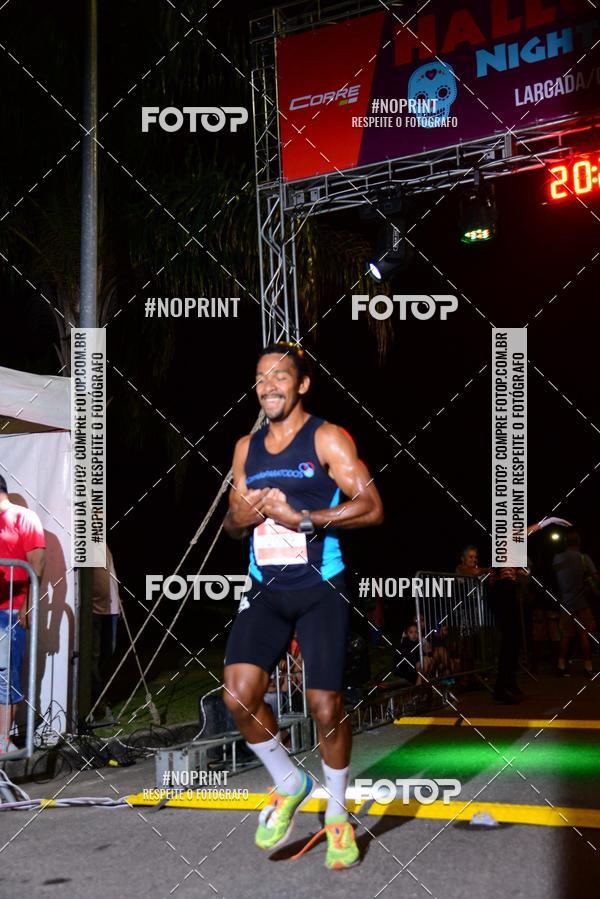 Buy your photos of the eventHalloween Run on Fotop