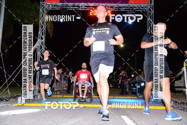 Buy your photos of the eventHalloween Run on Fotop