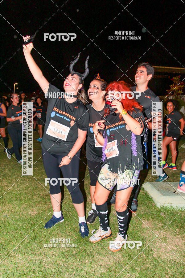 Buy your photos of the eventHalloween Run on Fotop