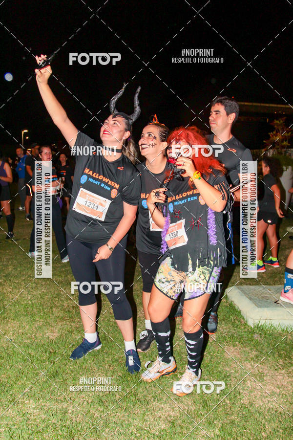 Buy your photos of the eventHalloween Run on Fotop