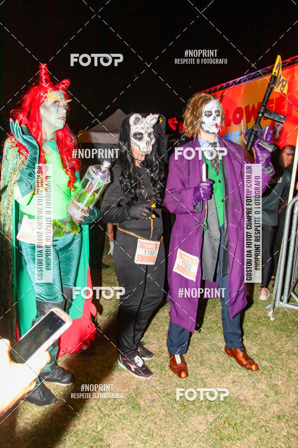 Buy your photos of the eventHalloween Run on Fotop