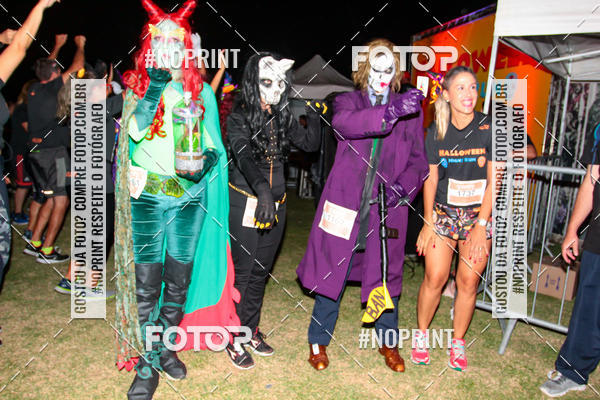 Buy your photos of the eventHalloween Run on Fotop