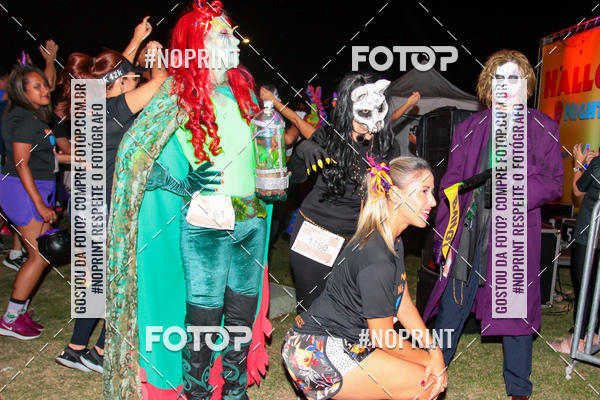 Buy your photos of the eventHalloween Run on Fotop