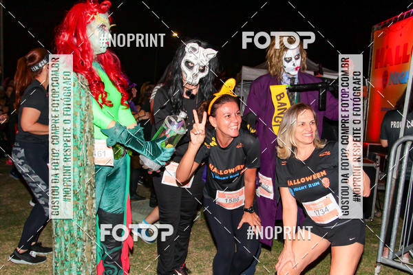 Buy your photos of the eventHalloween Run on Fotop