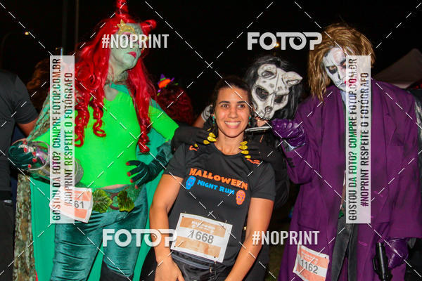 Buy your photos of the eventHalloween Run on Fotop