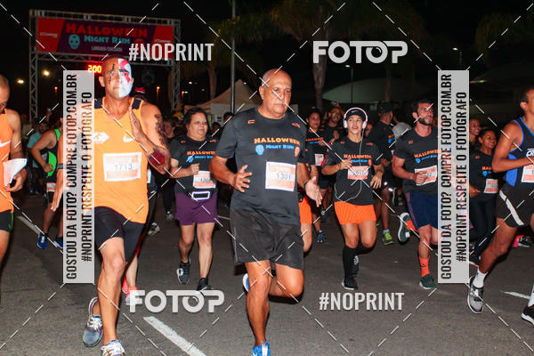 Buy your photos of the eventHalloween Run on Fotop