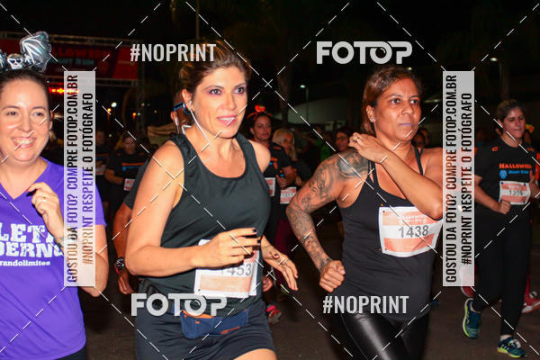 Buy your photos of the eventHalloween Run on Fotop