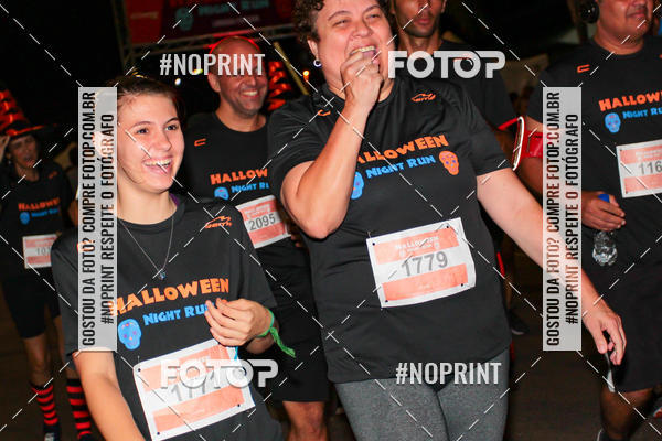 Buy your photos of the eventHalloween Run on Fotop