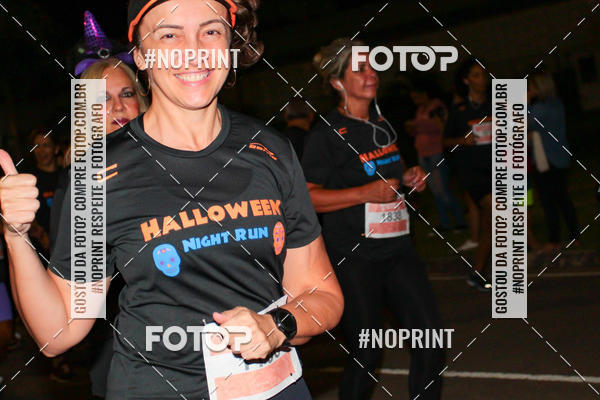 Buy your photos of the eventHalloween Run on Fotop