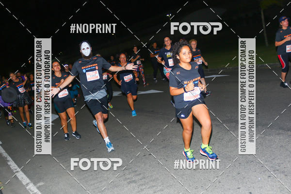 Buy your photos of the eventHalloween Run on Fotop