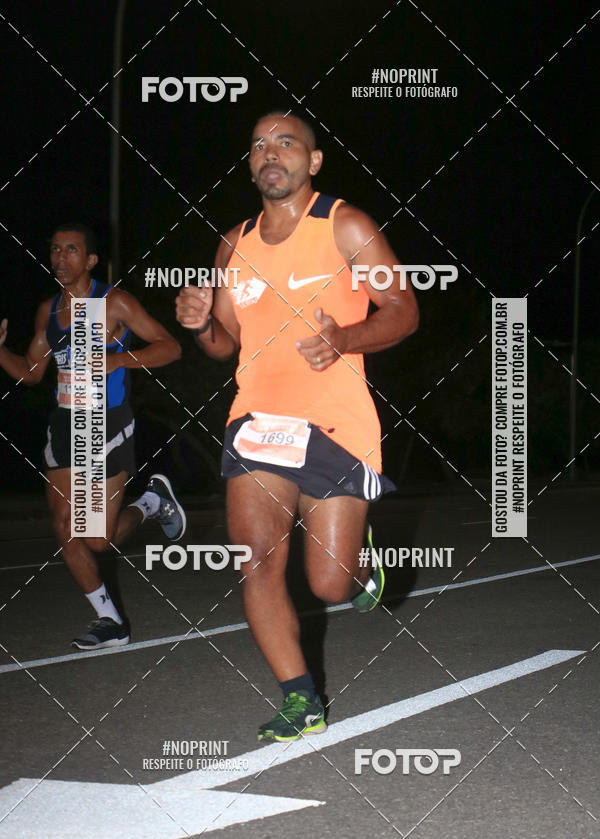 Buy your photos of the eventHalloween Run on Fotop