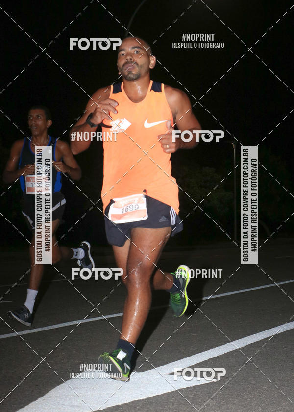 Buy your photos of the eventHalloween Run on Fotop