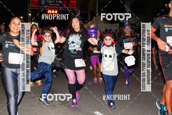 Buy your photos of the eventHalloween Run on Fotop