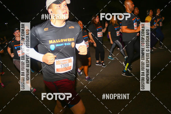 Buy your photos of the eventHalloween Run on Fotop