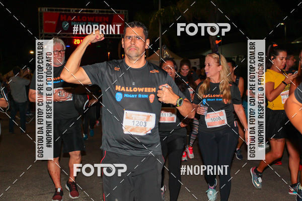 Buy your photos of the eventHalloween Run on Fotop